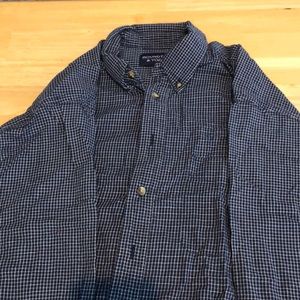 Casual long sleeved shirt. Great condition.